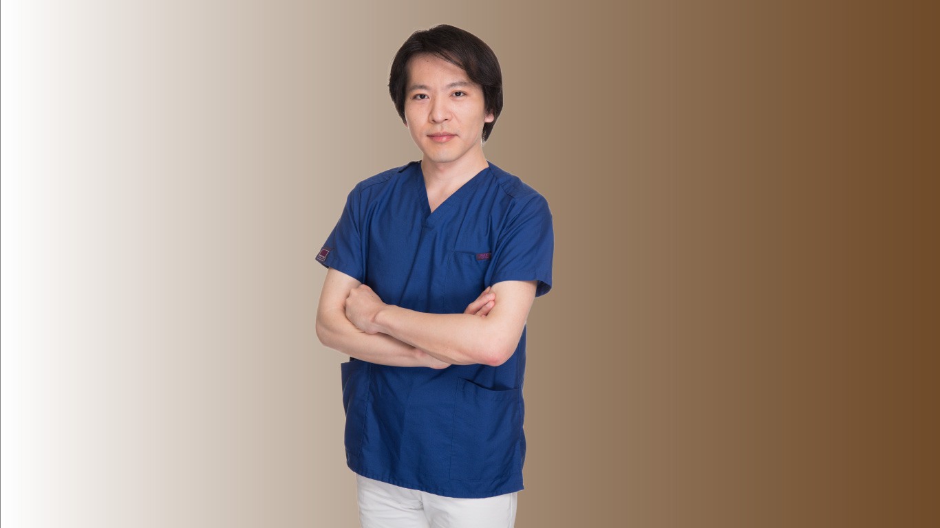 微笑む福留院長の写真